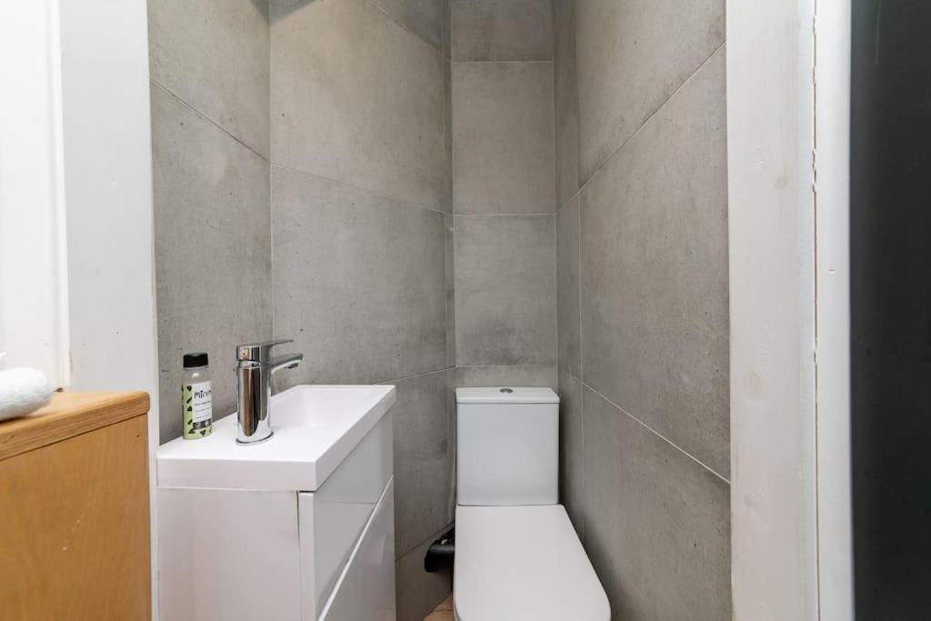 הוילה Mytholmroyd The Keep At Castlegate - Luxury Detached Retreat In Cragg Vale, Hebden Bridge מראה חיצוני תמונה